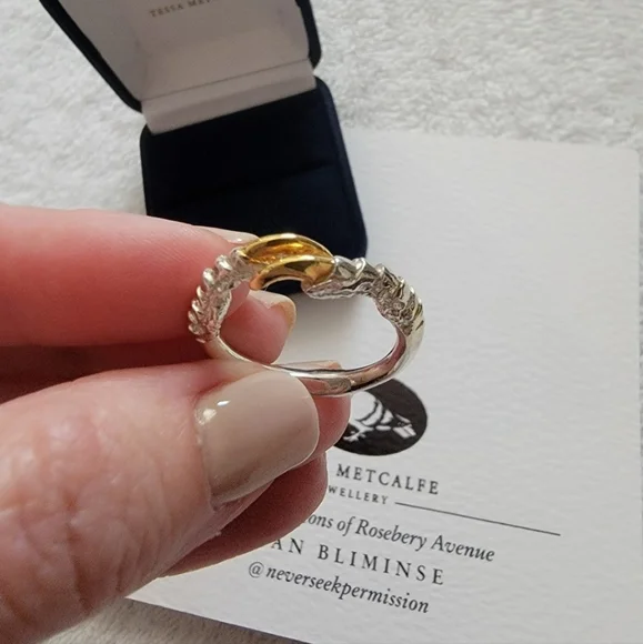 Tessa Metcalfe Single Claw Ring ring - Picture 1 of 8